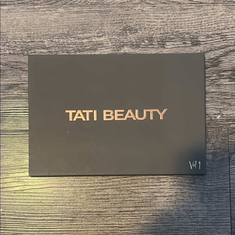 Tati Beauty Eyeshadow Palette